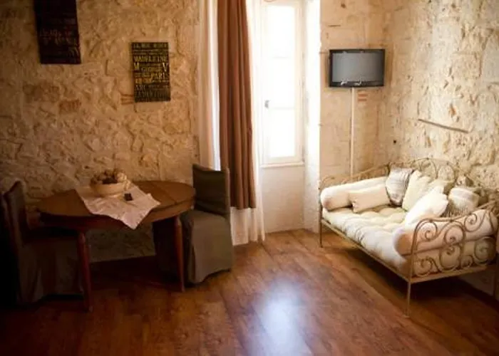 L'etape D'angeline La Romieu